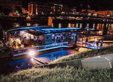 austria/flachgau/bar/amadeus-salzach-insel-bar