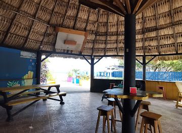 honduras/utila/bar/the-champa-bar-bed-and-breakfast