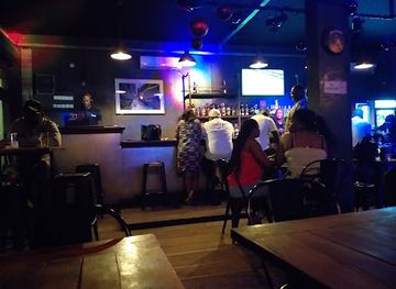 gabon/akanda-national-park/bar/factory-bar-grill