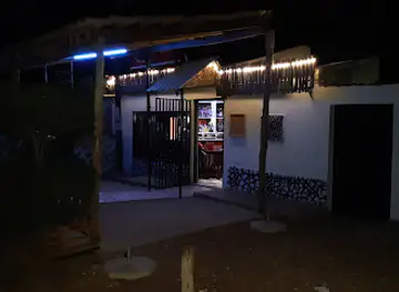 THE CORNER PUB