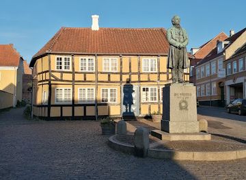 denmark/aero/bar/kasket-karl