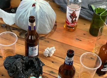 uganda/jinja/bar/digbick