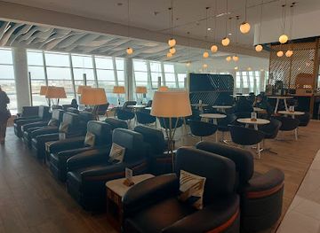 bahrain/muharraq-island/bar/gulf-air-lounge