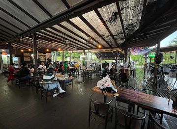 singapore/yishun/bar/happiest-hour-bar-bistro