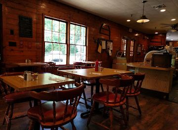 new-jersey/great-swamp-national-wildlife-refuge/bar/minuteman-whiskey-bar-bbq