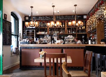 gibraltar/gibraltar/bar/jury-s-cafe-and-wine-bar