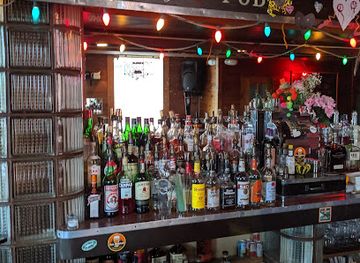 new-york/hudson-valley/bar/half-moon