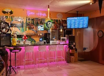 guatemala/northern-lowlands/bar/roofpong