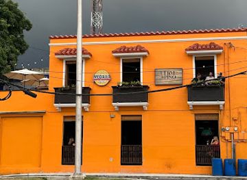 puerto-rico/sierra-de-cayey/bar/ultimo-piso