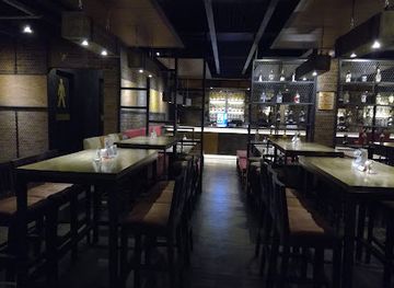 philippines/baguio/camp-john-hay/bar/here-gastropub