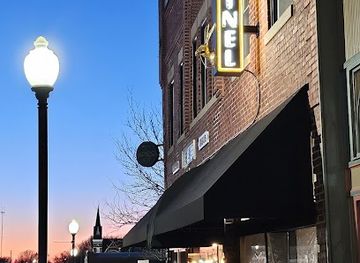 missouri/independence/bar/the-sentinel-room