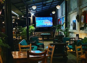 nicaragua/mombacho-volcano/bar/sandbar