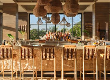 honduras/cayos-cochinos/bar/vos-cafe-bar