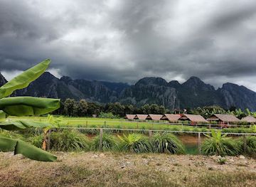 laos/vang-vieng-karst-landscape/bar/peeping-som-s