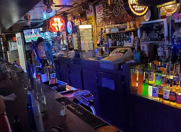 california/modesto/bar/june-bugs-bar