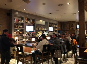 california/napa/bar/norman-rose-tavern