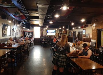 canada/vancouver-island/bar/bobby-s-place