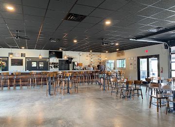 missouri/meramec-caverns/bar/muddy-banks-brewing-co