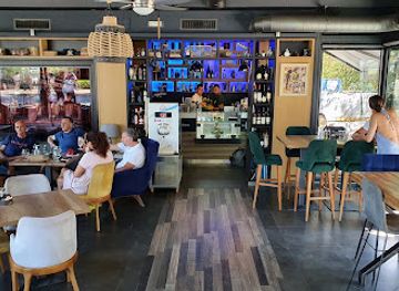 montenegro/kotor-bay/bar/lav-gastro-bar