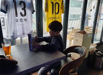 south-korea/incheon/bupyeong/bar/little-woodstock