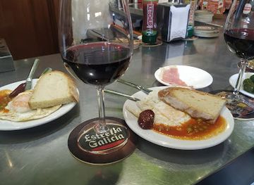 spain/avila/bar/coffee-and-tapas-bar-piscis