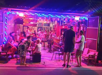 thailand/koh-chang/bar/jol-muy-bar