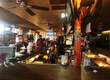 Curve Inn