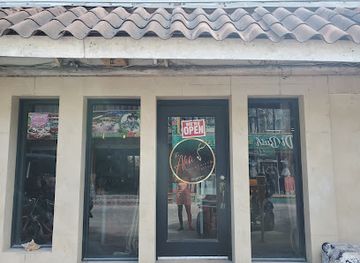 belize/the-cayes/bar/the-alibi-belize