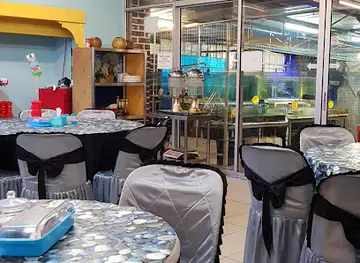 Brotherhood Seafood Paradise