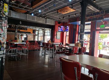 maryland/baltimore/inner-harbor/bar/tin-roof