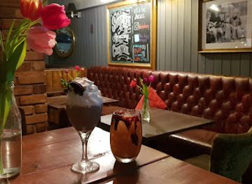 united-kingdom/hertfordshire/bar/the-snug-bar-hertford