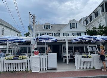 massachusetts/provincetown/bar/patio-american-grill