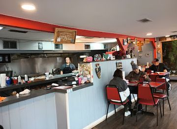 florida/florida-caverns-state-park/bar/the-waffle-iron-of-marianna