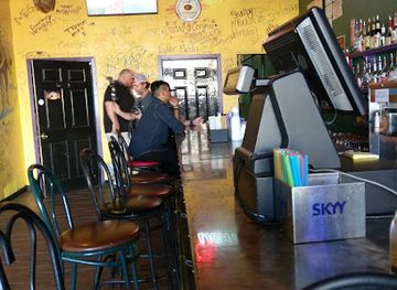 texas/lubbock/downtown-lubbock/bar/tom-s-daiquiri-place