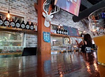 washington/redmond/bar/pint-and-pie