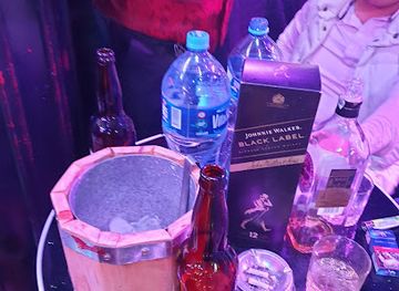 bolivia/llanos-de-moxos/bar/santa-la-diabla