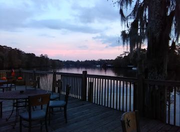 louisiana/lake-maurepas/bar/boopalu-s-bar-and-grill