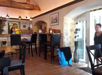 slovakia/spis/bar/moe-sushi-bar