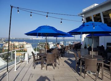 florida/st-petersburg-beach/bar/level-11-rooftop-bar-lounge