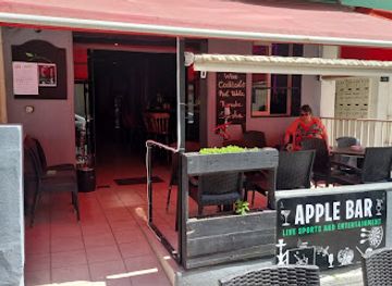 malta/bugibba/bar/apple-bar