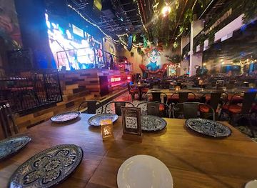 colombia/cali/ciudad-jardin/bar/cantina-la-15-ciudad-jardin-cali-sur