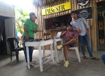 ecuador/southwest-coast/bar/bar-el-idolo