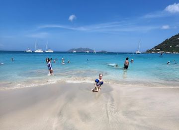 british-virgin-islands/tortola-beaches/bar/glen-seaside-bar-and-restaurant