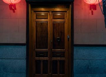 spain/madrid/bar/guru-lab