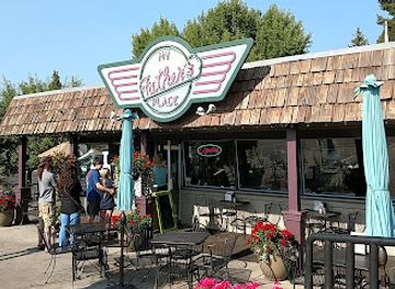 idaho/mccall/bar/my-father-s-place