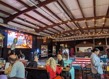 connecticut/middlesex-county/bar/the-truck-bar-higganum-ct