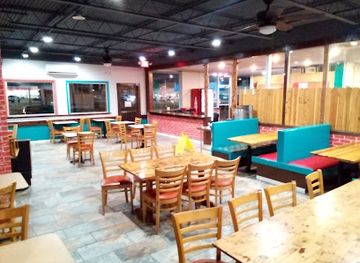 louisiana/caddo-lake/bar/tacos-y-mas