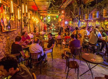 turkiye/antalya/bar/simurg-cafe-bar