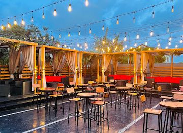 ghana/accra/osu/bar/bloom-bar