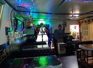 bolivia/potosi-highlands/bar/coffee-snack-el-farol